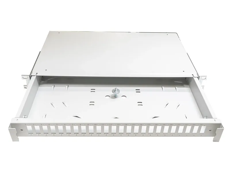 VG Patchpaneel 19'' wit 24V SC Duplex